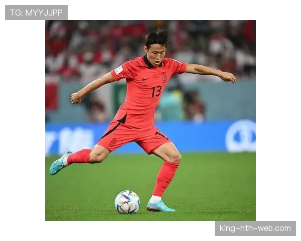 孙准浩训练完直接钻进泡菜冰箱啃萝卜，这自律我真看不懂