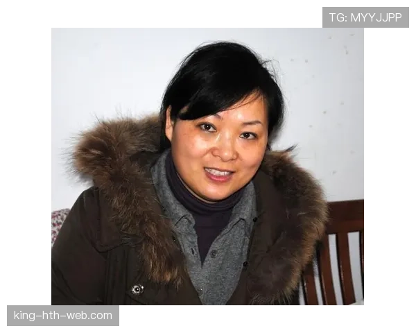 韩旭一现身机场,整个人像巨星——高得像门框,随手拎的包我一个月工资都数不过来 韩旭一现身机场,整个人像巨星——高得像门框,随手拎的包我一个月工资都数不过来